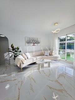 VELA ONE - Luxury 2 Bedroom - Terrace - Pool - Walk to Puerto Banús & Beach - 9