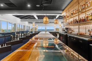 Relaxation by the Waves, Pool View Room 1st Flr - 3
