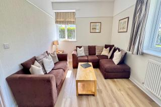 CAE GRUGOG COTTAGE-3 Bed-Sleeps 6-Ground Floor Bathroom - 4