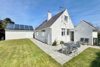CAE GRUGOG COTTAGE-3 Bed-Sleeps 6-Ground Floor Bathroom - 9