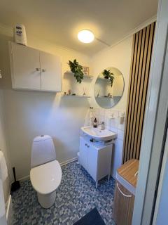 Nordic Stuga - Nature Escape with Bast Sauna, Spa and Starlink Wifi - 4