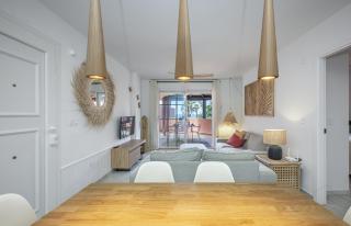 Encantador apartamento con balcón, piscina y vista al mar - 1