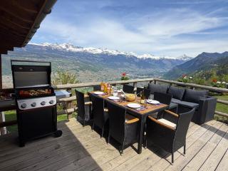 Chalet panoramique avec vue alpine à 180 degrés - poêle scandinave & nature - 0