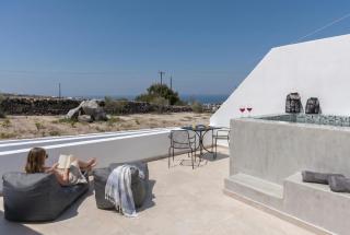 Theophrasti Suites - 7