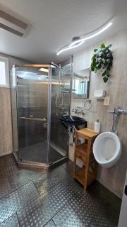 Cozy Private Retreat - 4