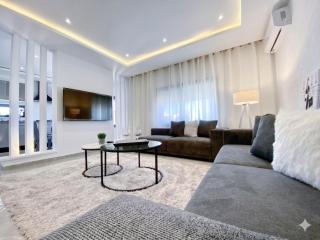 Luxurious 5-Bedroom Apartment in La Marsa, Tunisia - 0