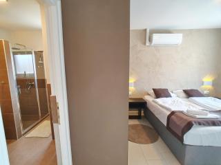Ferienhaus Maxi mit Pool - Biro Tours nr 72 - 1