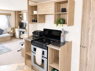 Golden Sands Getaways Weymouth - 4