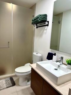 Luxury Oasis Condo Pools, Rooftop & Paddle, Tennis - 2