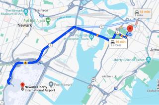 LUXE Penthouse | Parking | Mins to NY & MetLife! - 1