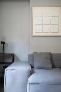 Cozy Specious 2 Bedrooms Apartment Close to Airport - 6