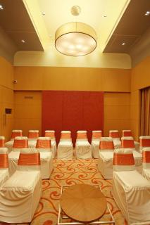 Comfort Inn Legacy - Rajkot - 3