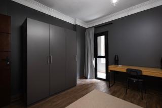 Cozy Specious 2 Bedrooms Apartment Close to Airport - 1