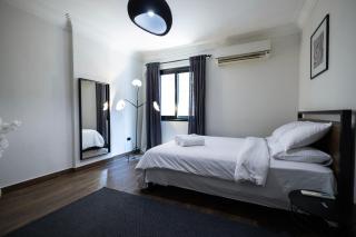 Cozy Specious 2 Bedrooms Apartment Close to Airport - 5
