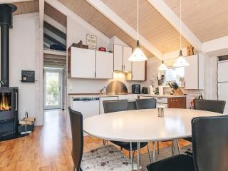 Cozy holiday home for four guests - 8