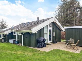 Cozy holiday home for four guests - 9