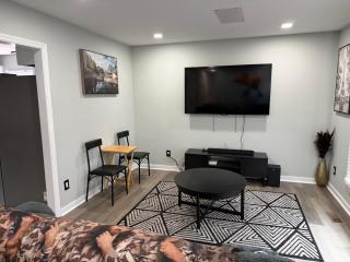 Welch Vacation Rental RIC - 7