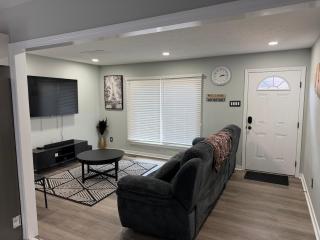 Welch Vacation Rental RIC - 5
