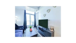 The Cozy Flex 1BR and Den Suite - Prime Location - 2