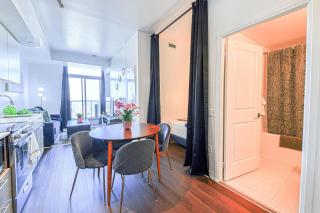 The Cozy Flex 1BR and Den Suite - Prime Location - 8