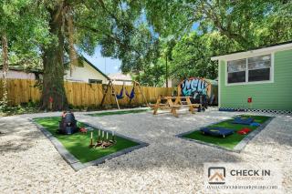 Mini Golf + Hammocks + Fire Pit - 9