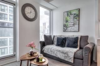 Cozy 1BR Suite - Central Downtown Stay - 4