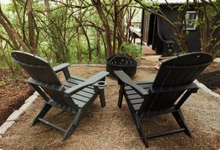 Treehouse with TWO outdoor tubs by the creek! - 7