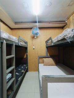 Your Amazing and Comfortable Home Near town Unit 1 - 9