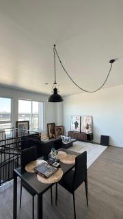Luxury Minimalist 2bed and Private Terrace - 6