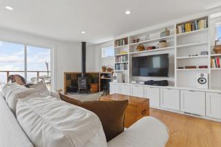 Stunning Views by the Bay 2BR - 3
