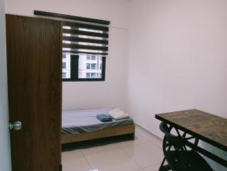 Homestay single room near MRT train airport - 6