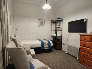 Alexandra Hotel - 6