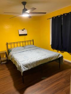Pet friendly Newly renovated Two bedroom Property in Central Okc - 4