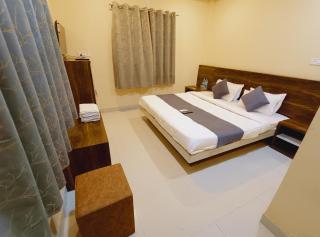 shree krishna Hotel - 8