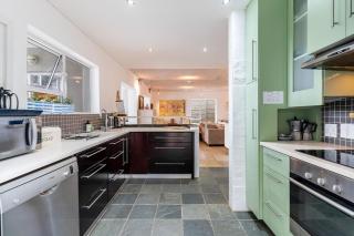 Lil’ Easy Beach House – Great location in Scarbs - 5