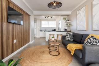 Stylish 1 bed ideally located in Green Point - 6
