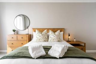 Stylish 1 bed ideally located in Green Point - 1