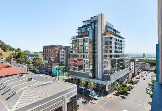 Stylish 1 Bed in De Waterkant Loadshedding Free - 1