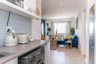 Spacious Well Located 2BR Apartment in SeaPoint - 5