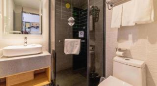GreenTree Inn Express Beijing Dongcheng District Beixinqiao Metro Station Gui Street - 7