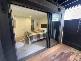 Luxury Townhouse, Garage, Arcade, Pets OK - 4