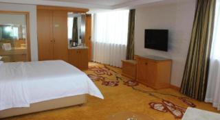 Vienna Hotel Guangdong Zhaoqing Sihui Center Jade Expo Market - 1
