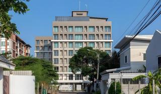 The Queen Palace - 8
