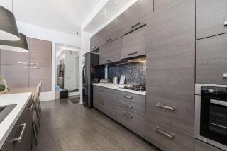 2-Bedrooms Downtown Apartment - 5