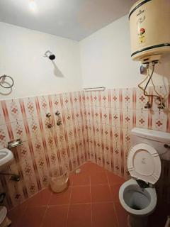 Non Stop Cafe Hostel & Stay - 5