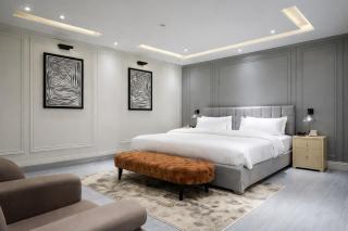 Tourist-Friendly Hotel Near Red Fort River,305 - 3
