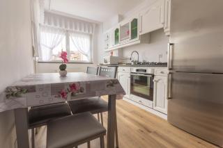 Noja - Parking Privado - Wifi - 2 Baños - 8 Person - 9