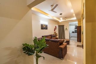 Santa Fe 1BHK Cityview by Homeyhuts - 6