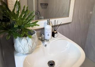 Lucasabelle Guesthouse- La Union - 9