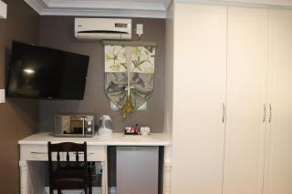 Casa Grande Guest Lodge - 9